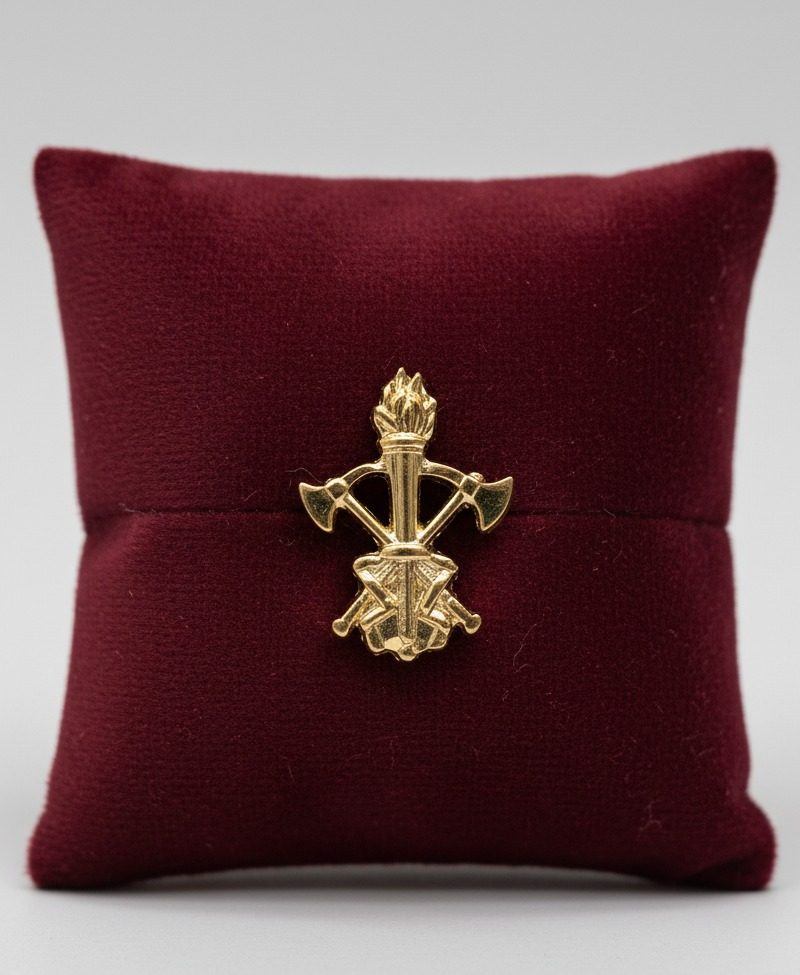 Emblema Metálico Machadinhos para Lapela