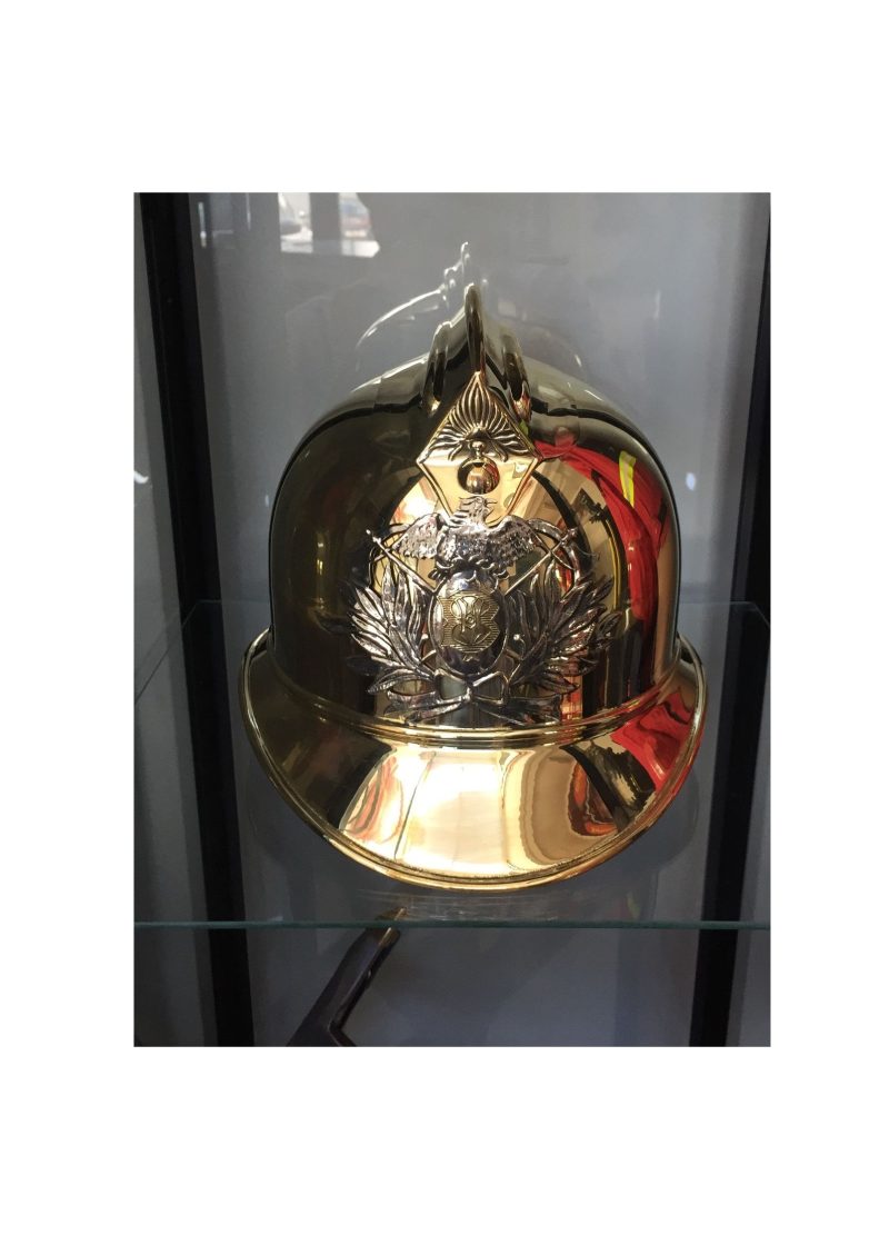 Capacete Metálico feito a medida Dourado